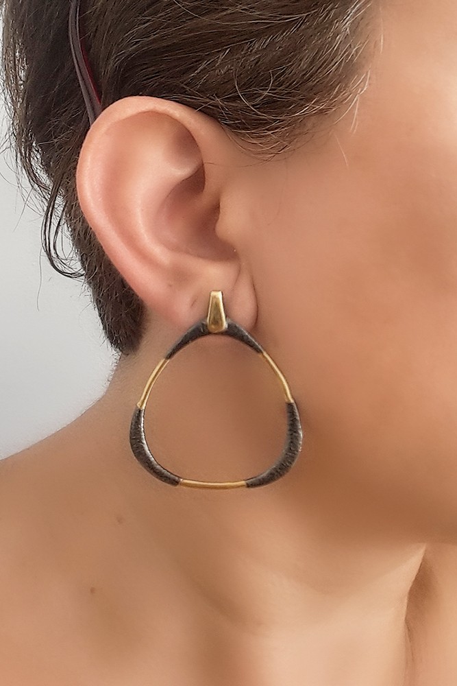 ÜÇGEN KÜPE SARI-SİYAH