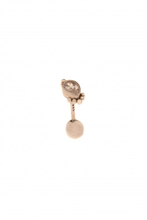 DAMLA TAŞ TRAGUS PIERCİNG